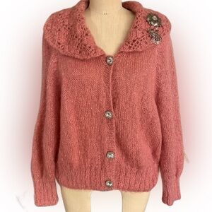 Vintage Jennifer Reed Knitted By Hand Button Up Sweater With Removable Brooch.M